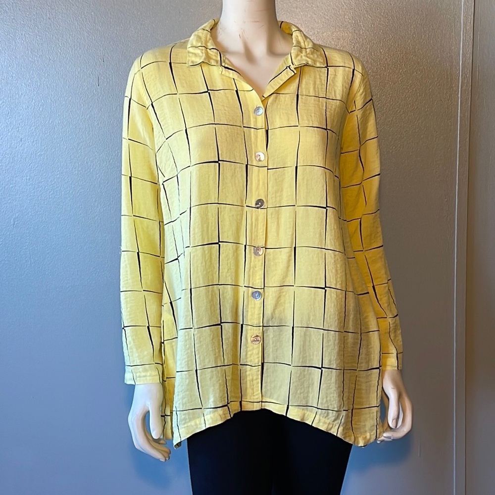 John Mark, Plaided Button Down Shirt. - image 1